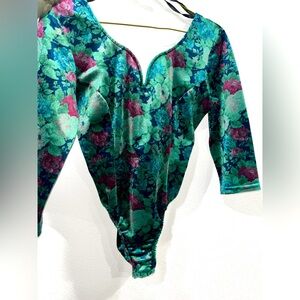 #9 Women’s/Junior’s Earthquake 3/4 Sleeve Velvet V-Neck Floral Bodysuit